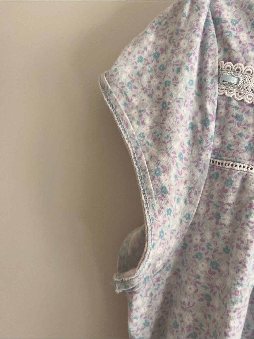 Eileen West Lilac Floral 100% Cotton Nightgown Lace Trim MEDIUM Cottage Prairie - Picture 4 of 8